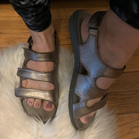 ecco strappy sandals